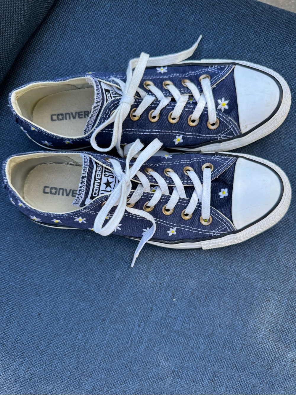 Converse Chuck Taylor All Star Daisy Print Sneakers - Picture 2 of 7